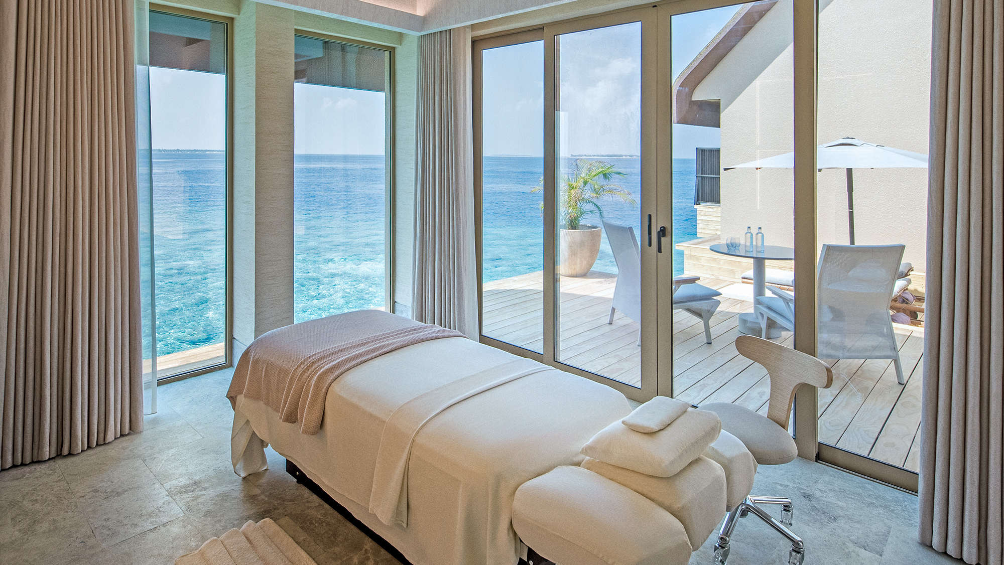 JOALI BEING - Four Bedroom Wellbeing Private Ocean Residence - Treatment Room